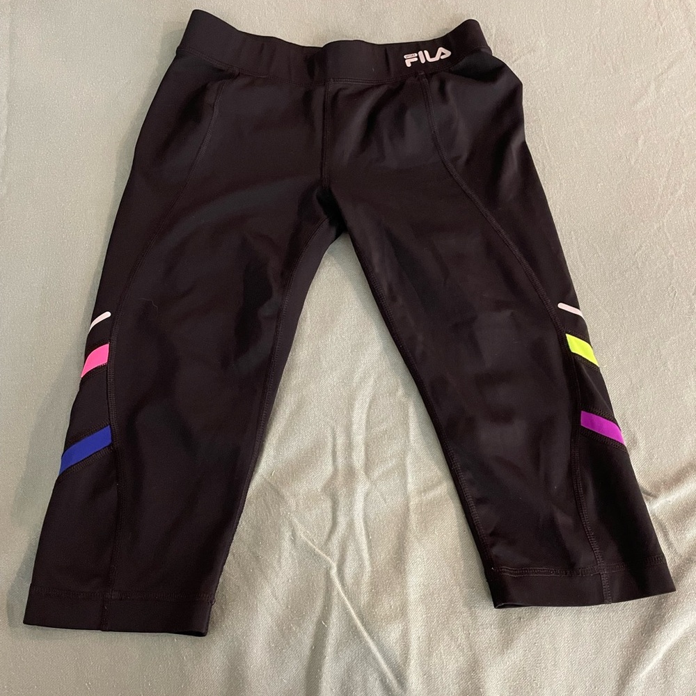 Youth Medium Leggings